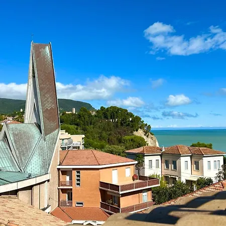 Bilocale In Piazza A - Casa Del Sole Sx *